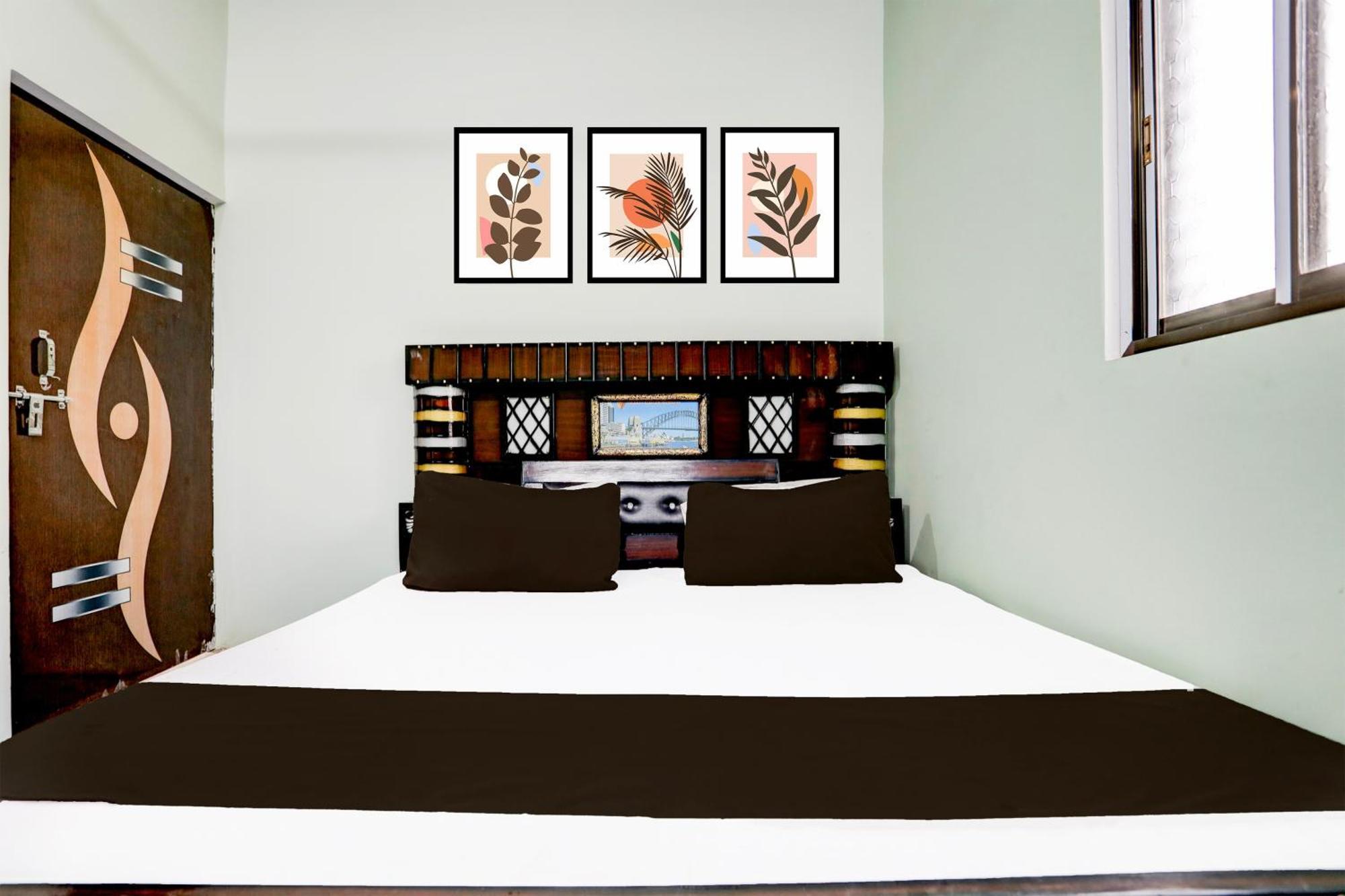 Hotel O V.K. Hotel Prayagraj Ngoại thất bức ảnh